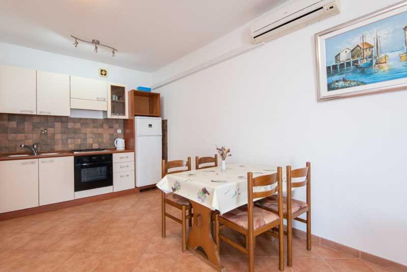 Apartmani Dubravko Putnikovic Luaran gambar